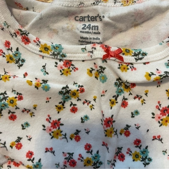 Carter's | Coral 2-Piece Floral Tee & Shortalls Set | 24 mo - Picture 3 of 8